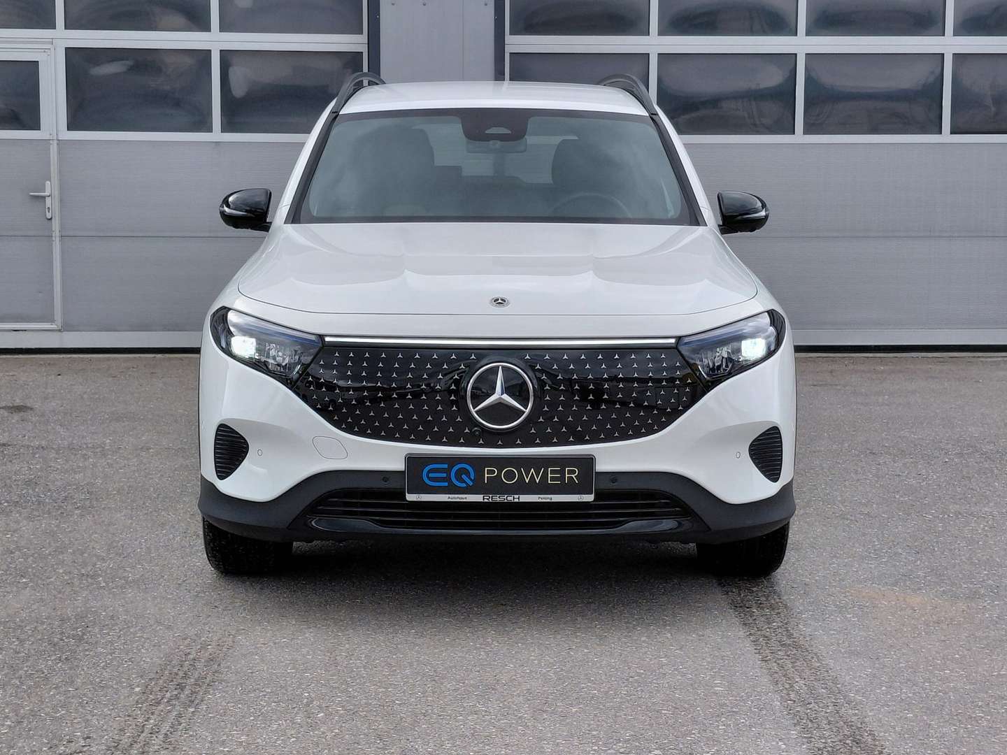 Mercedes EQB 300 Night Edition - 2025 - Joinsteer - #1