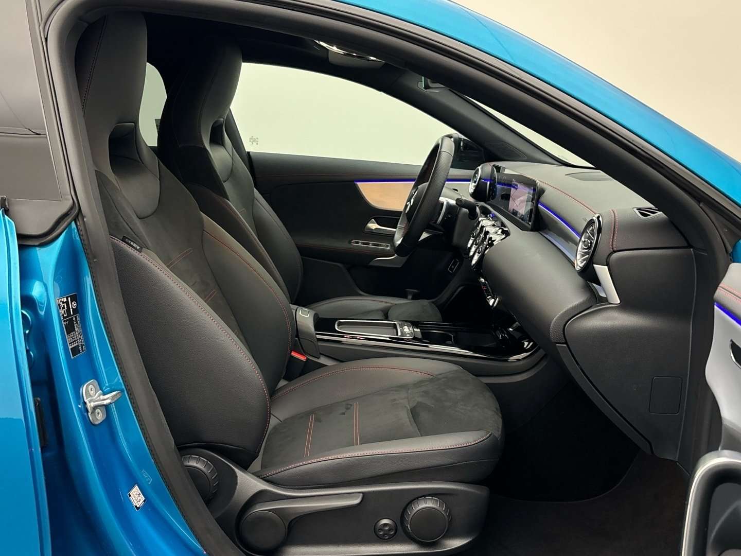 Mercedes CLA Shooting Break 200 AMG-LINE - 2025 - Joinsteer - #12