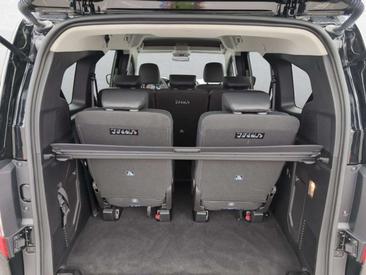 Mercedes EQT 200 — photo 7