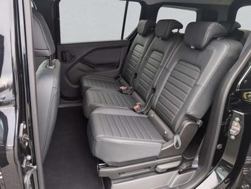 Mercedes EQT 200 — photo 9
