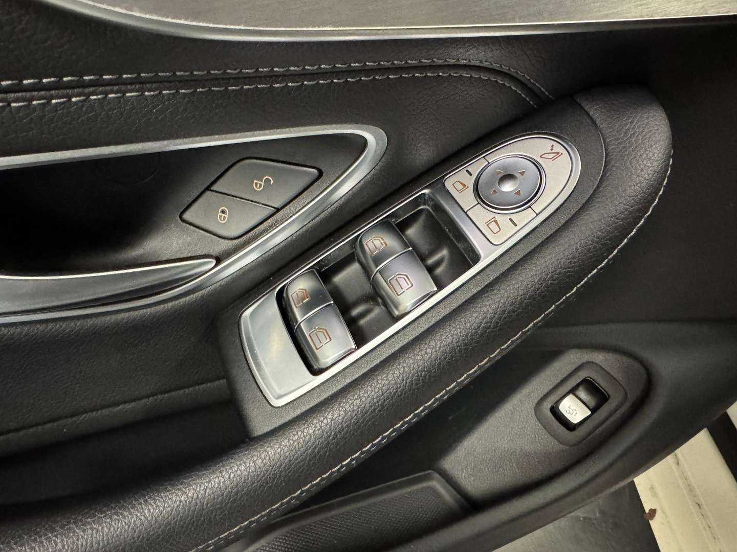 Mercedes Classe C 400 Cabrio 400 AMG Line - 2019 - Joinsteer - #24