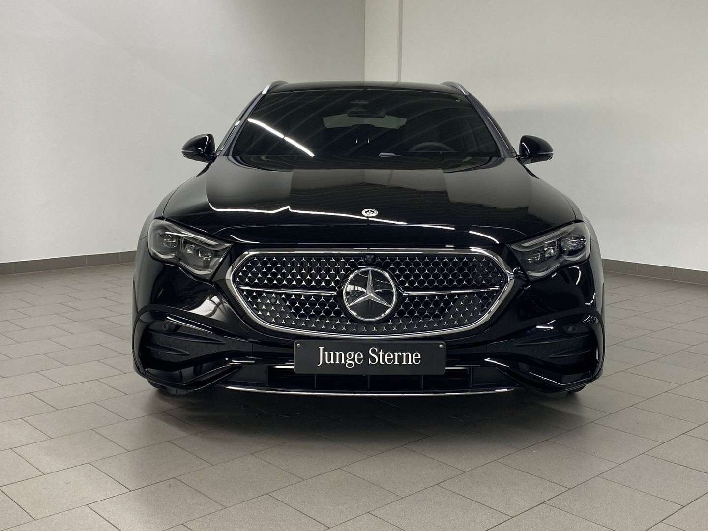 Mercedes Classe E Break 220 AMG Line - 2025 - Joinsteer - #2