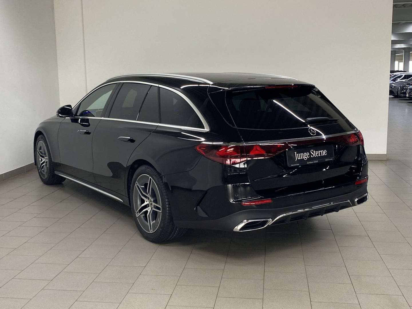 Mercedes Classe E Break 220 AMG Line - 2025 - Joinsteer - #11