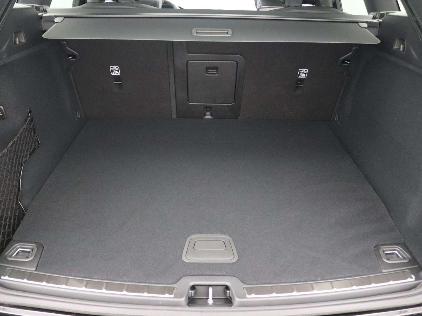 Volvo XC60 T6 Plug-in Hybrid AWD Plus Black Edition - 2025 - Joinsteer - #7