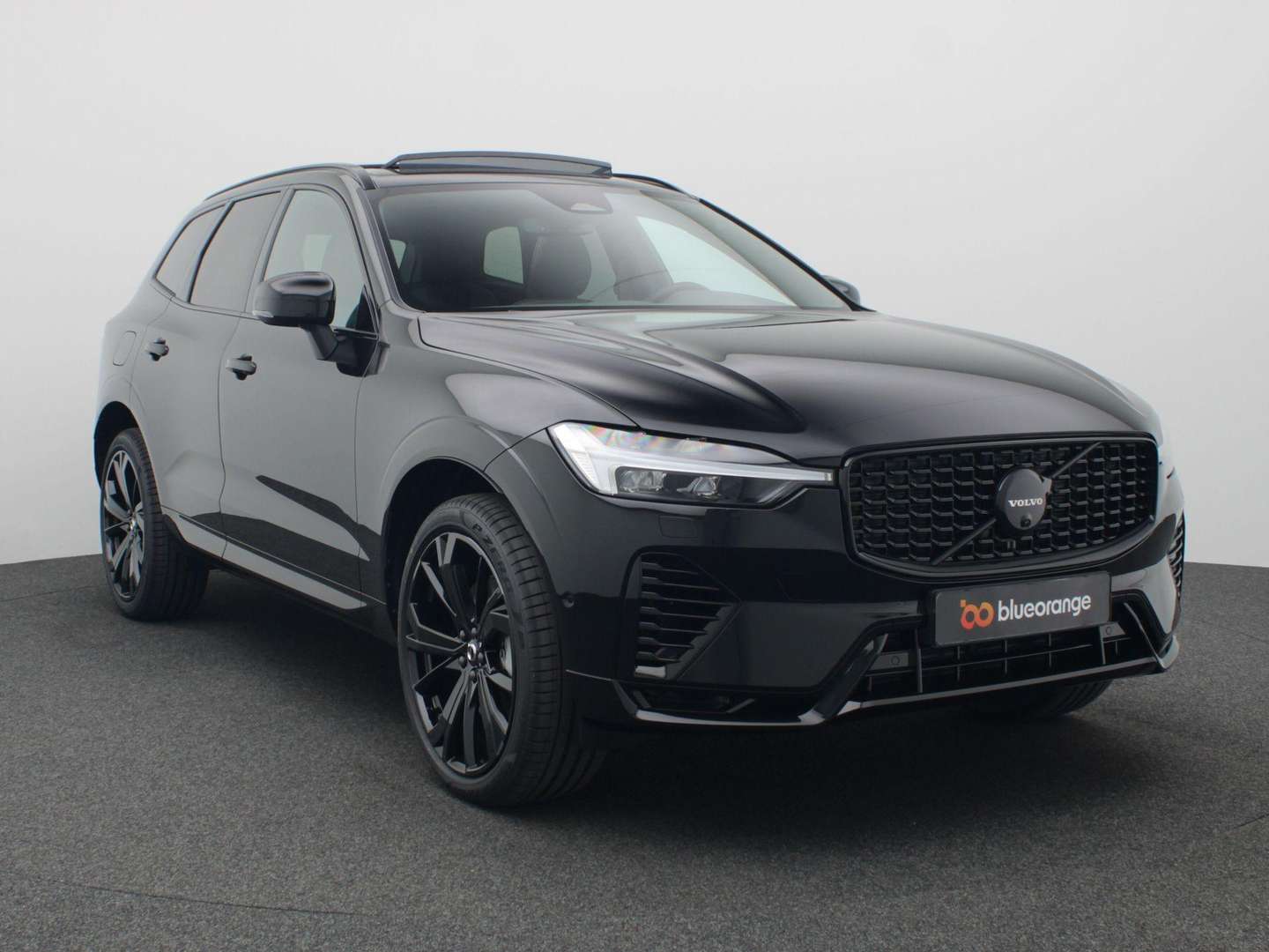 Volvo XC60 T6 Plug-in Hybrid AWD Plus Black Edition - 2025 - Joinsteer - #11