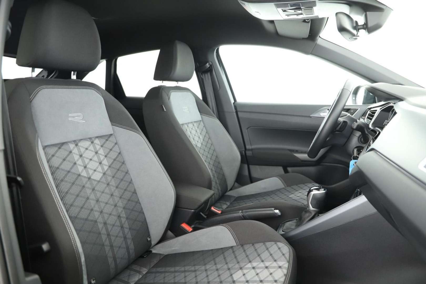 Volkswagen Taigo R-Line - 2025 - Joinsteer - #6