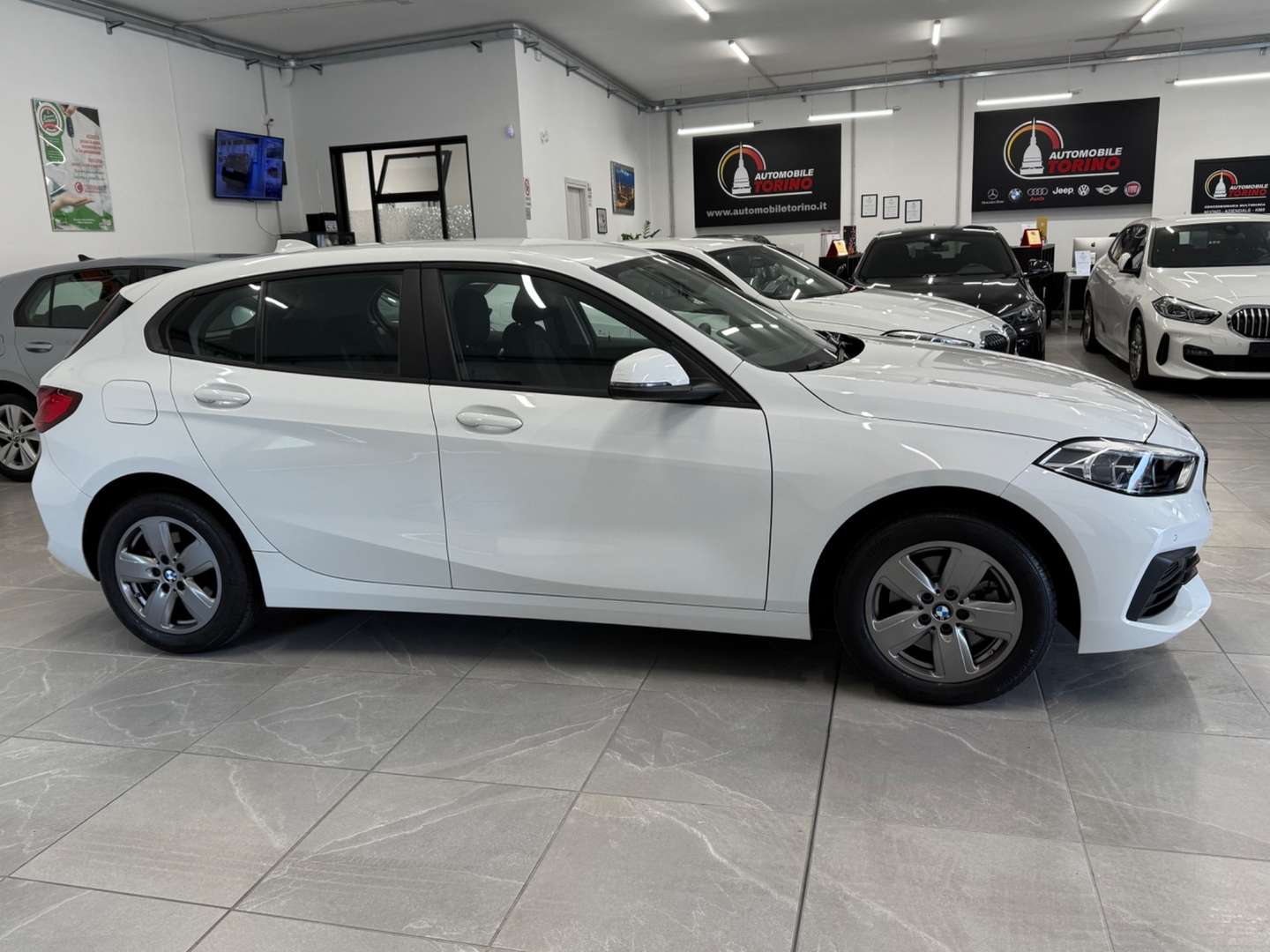 BMW 118 Business Advantage 118i - 2022 - Joinsteer - #3