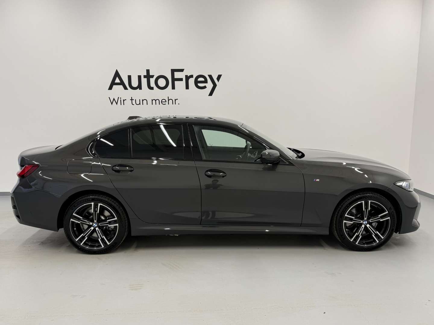 BMW 330e XDrive - 2025 - Joinsteer - #3