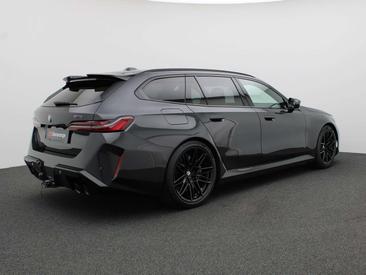 BMW M5 — photo 2