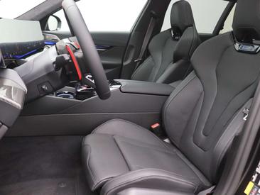 BMW M5 — photo 3