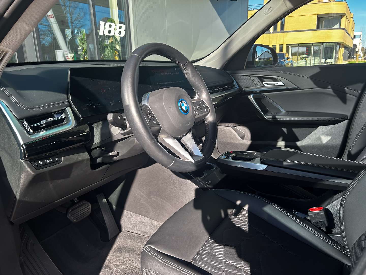 BMW IX1 XDrive30e - 2023 - Joinsteer - #9