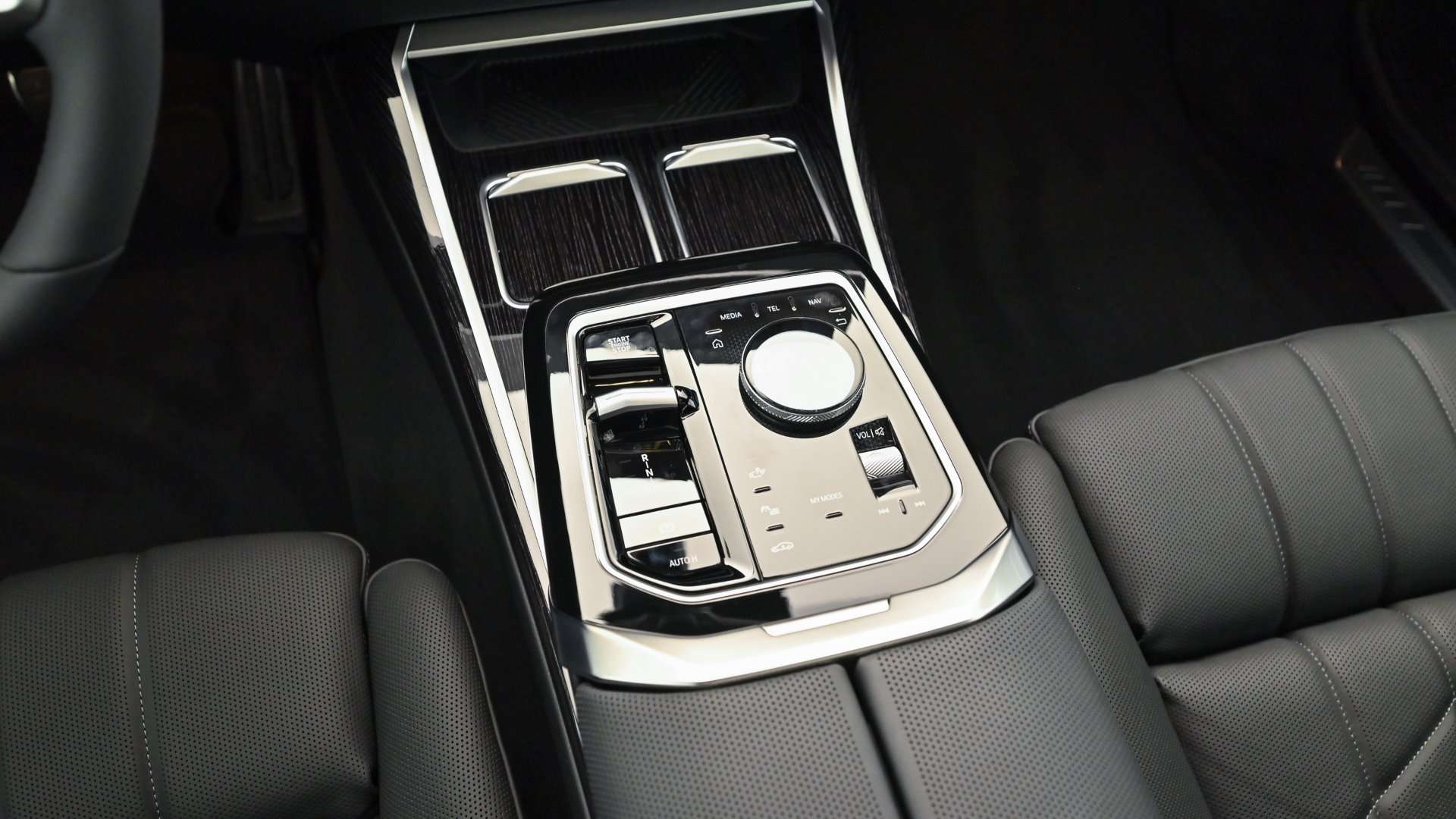 BMW Série 7 740d XDrive - 2025 - Joinsteer - #12