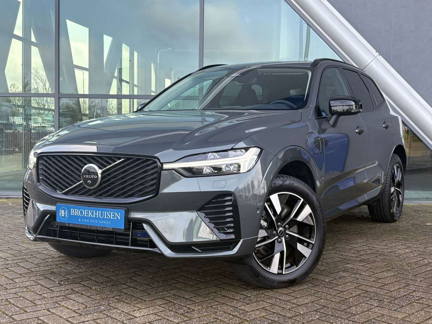 Volvo XC60 T8 Recharge Plus - 2025 - Joinsteer - #1