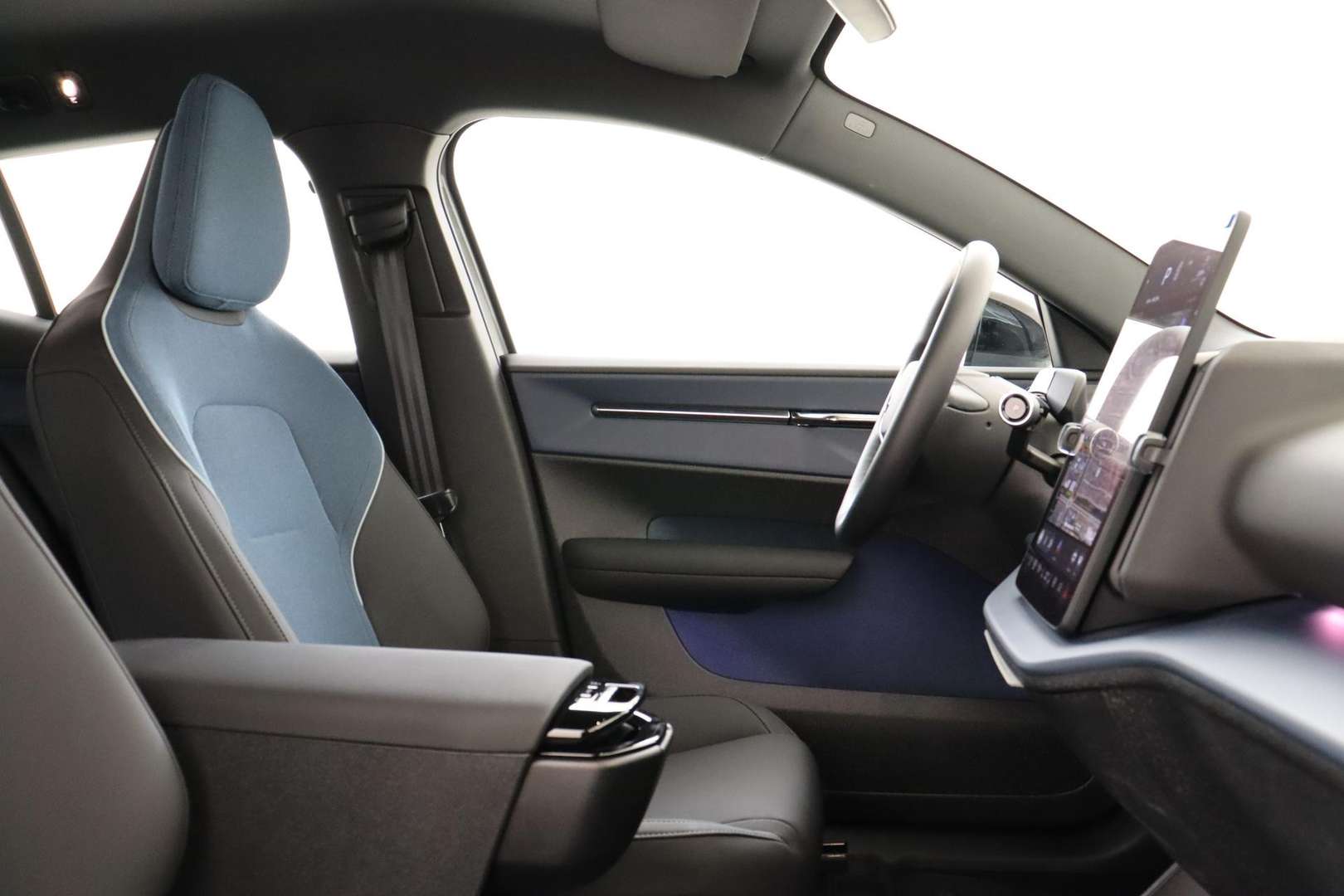 Volvo EX30 Single Motor Plus - 2024 - Joinsteer - #7