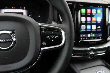 Volvo XC60 T6 Recharge R-Design — photo 37