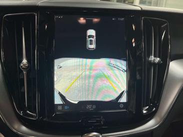 Volvo XC60 T6 Recharge Core — photo 14