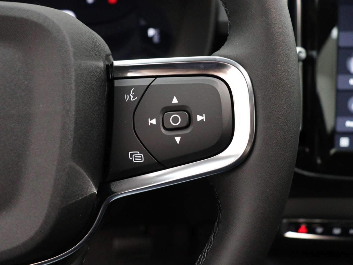 Volvo EX40 Extended Range Core - 2025 - Joinsteer - #16