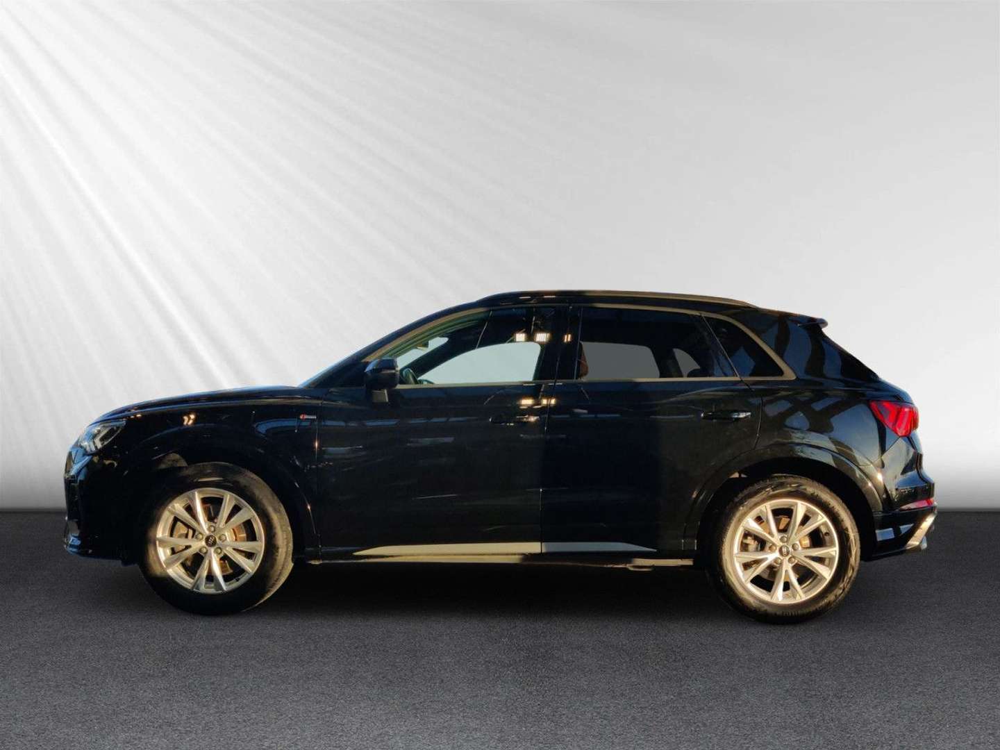 Audi Q3 S Line 45 TFSI E - 2022 - Joinsteer - #2
