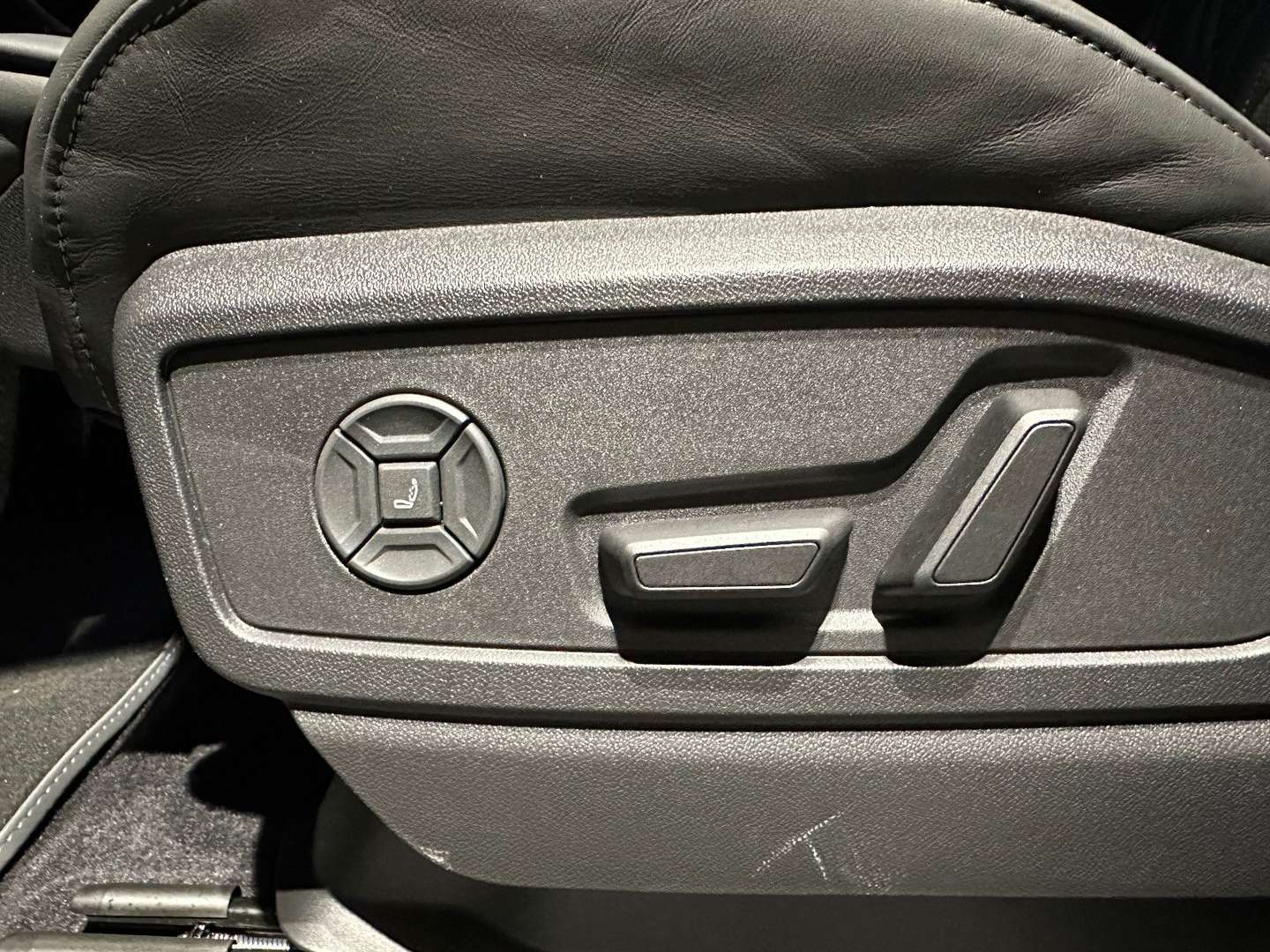 Audi SQ5 SUV S Line - 2026 - Joinsteer - #24