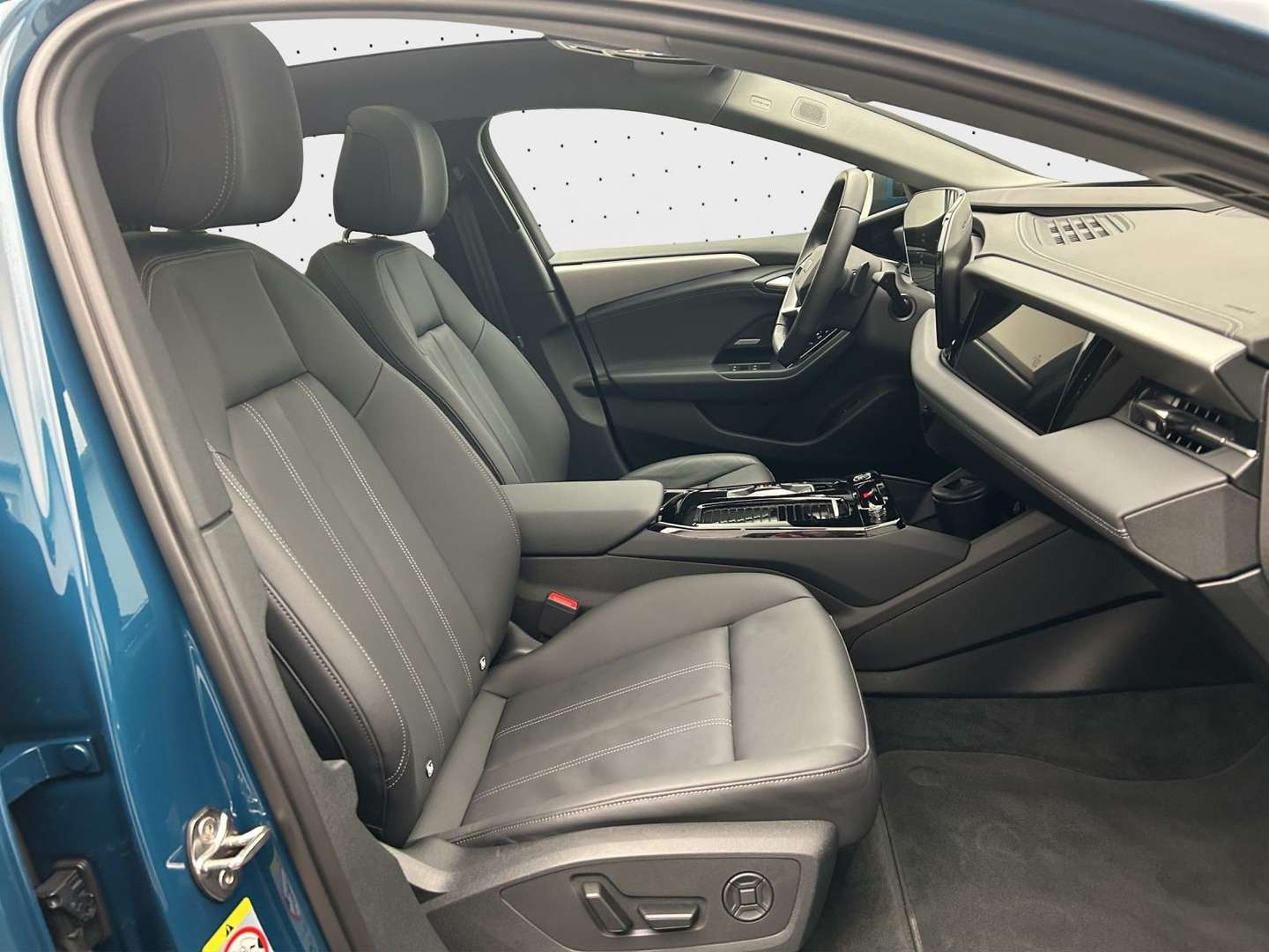 Audi A6 E-tron S Line Performance - 2025 - Joinsteer - #3