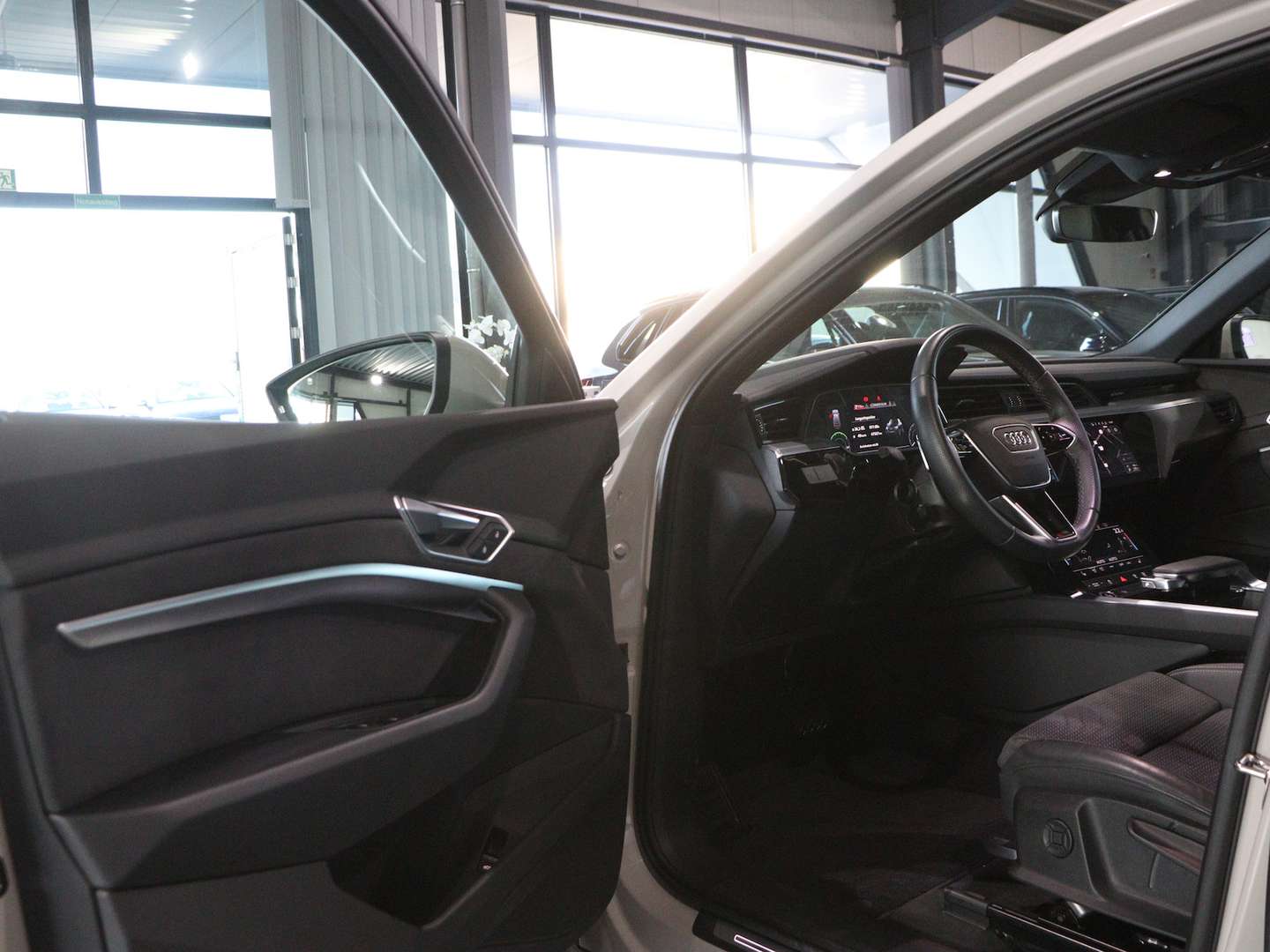 Audi E-tron Sportback S Line Black 55 - 2022 - Joinsteer - #13