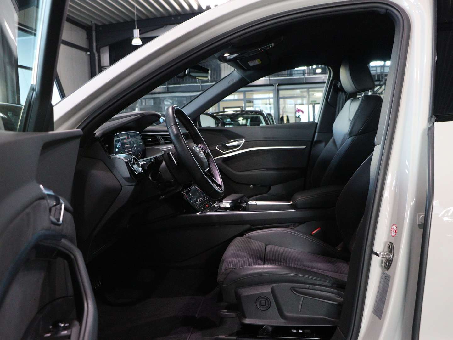 Audi E-tron Sportback S Line Black 55 - 2022 - Joinsteer - #15