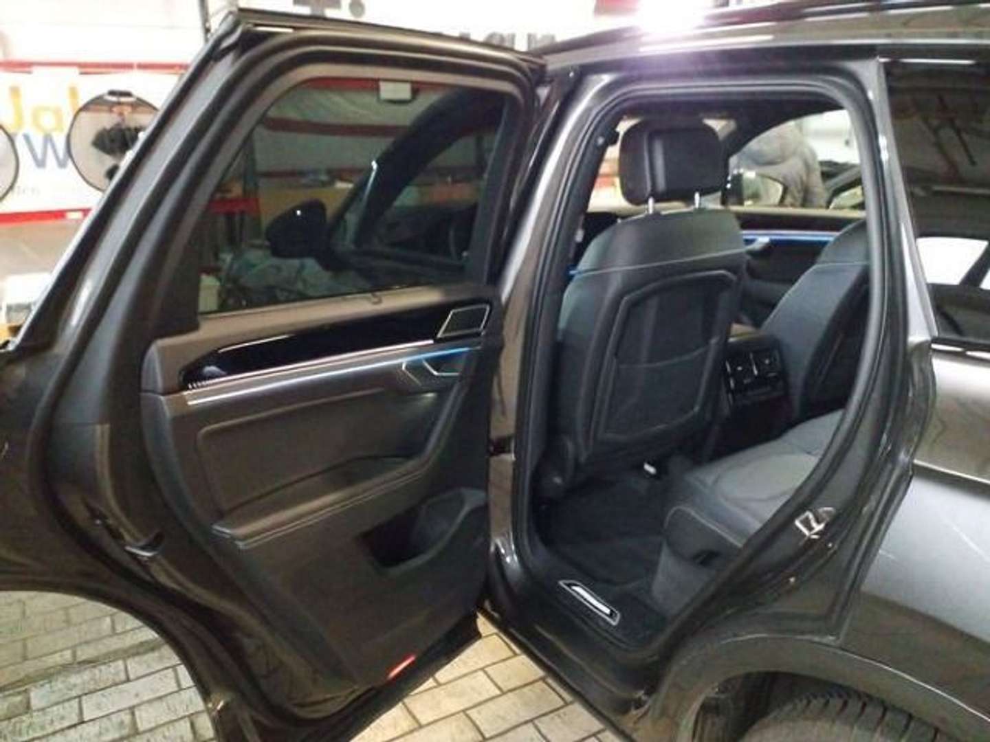 Volkswagen Touareg TDI R-Line - 2025 - Joinsteer - #4