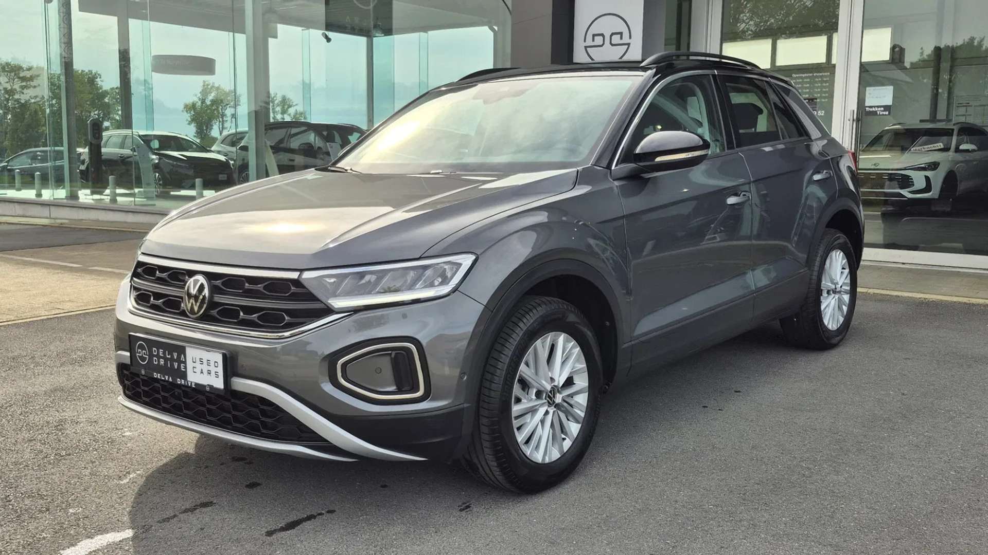 Volkswagen T-Roc TSI Life - 2023 - Joinsteer - #1