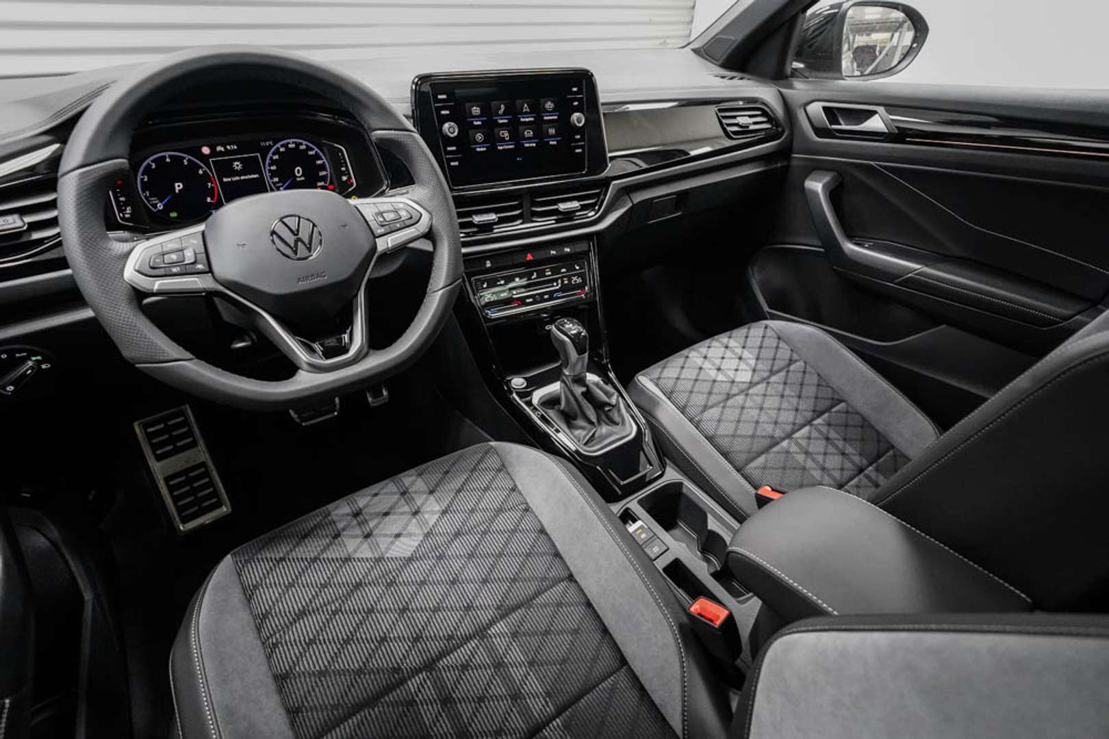 Volkswagen T-Roc R-Line - 2025 - Joinsteer - #5