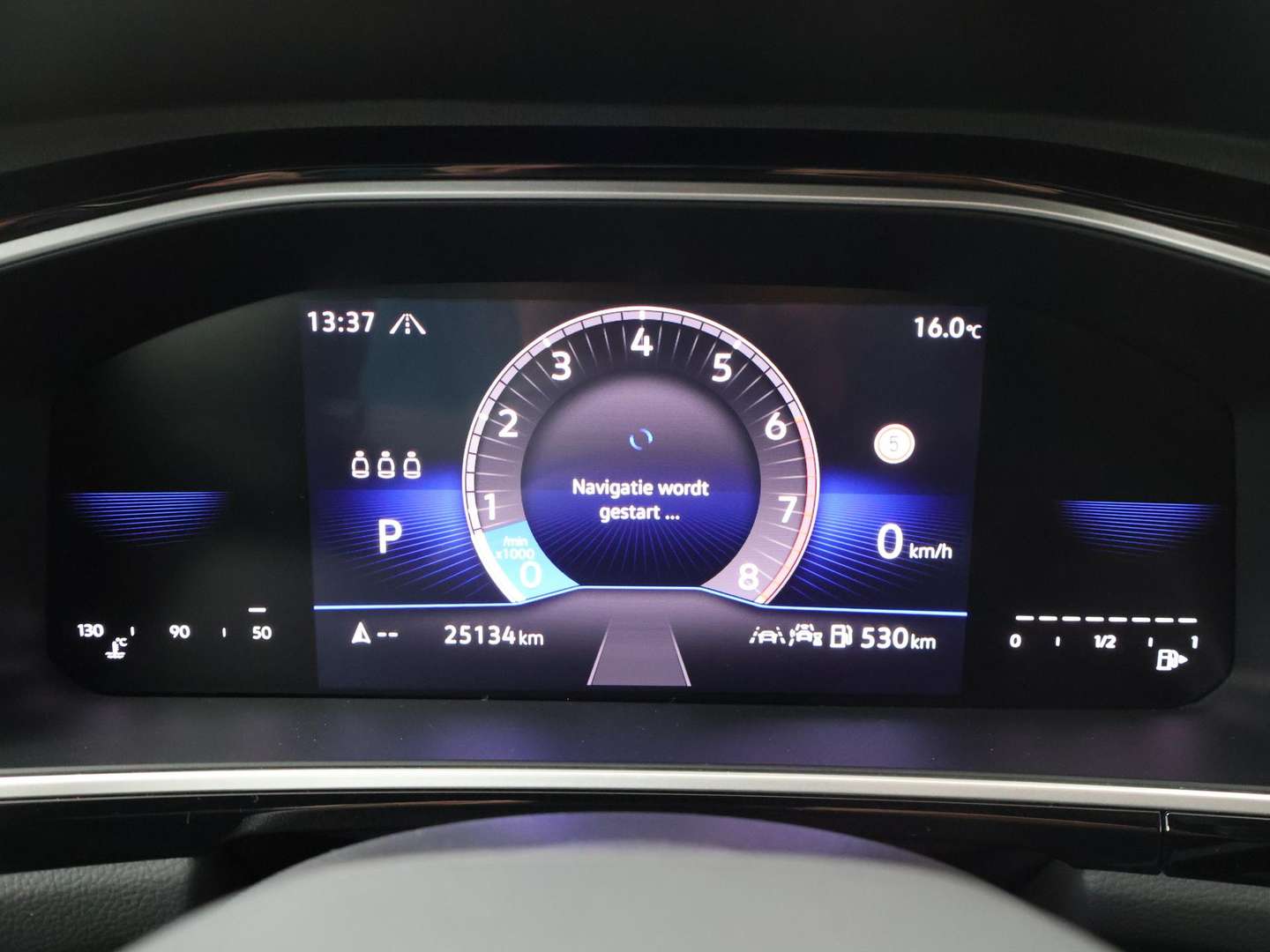 Volkswagen T-Roc R-Line - 2025 - Joinsteer - #7