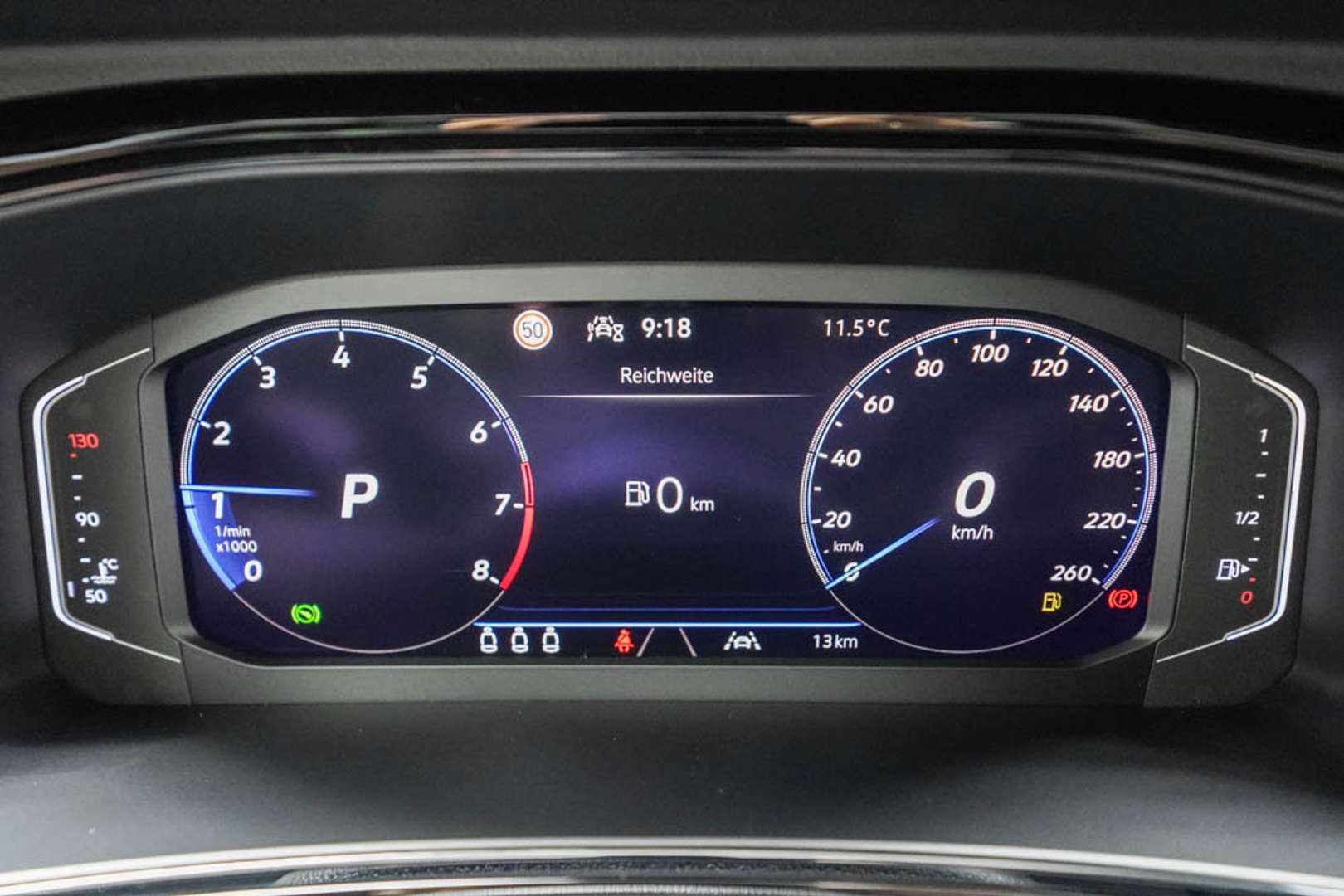 Volkswagen T-Roc R-Line - 2025 - Joinsteer - #8