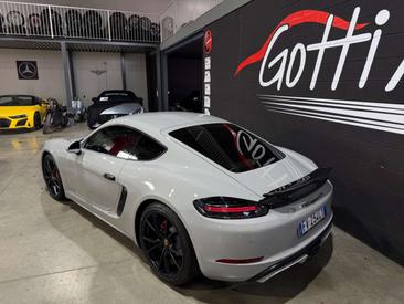 Porsche 718 Cayman GTS — photo 3