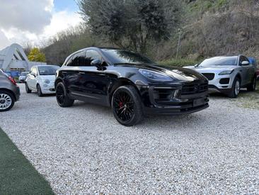 Porsche Macan S — photo 2