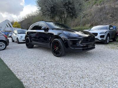 Porsche Macan S