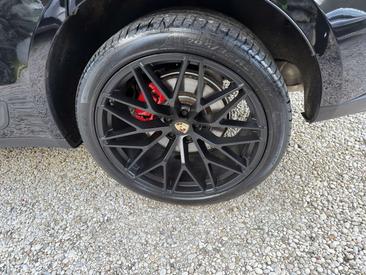 Porsche Macan S — photo 7