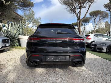 Porsche Macan S — photo 20