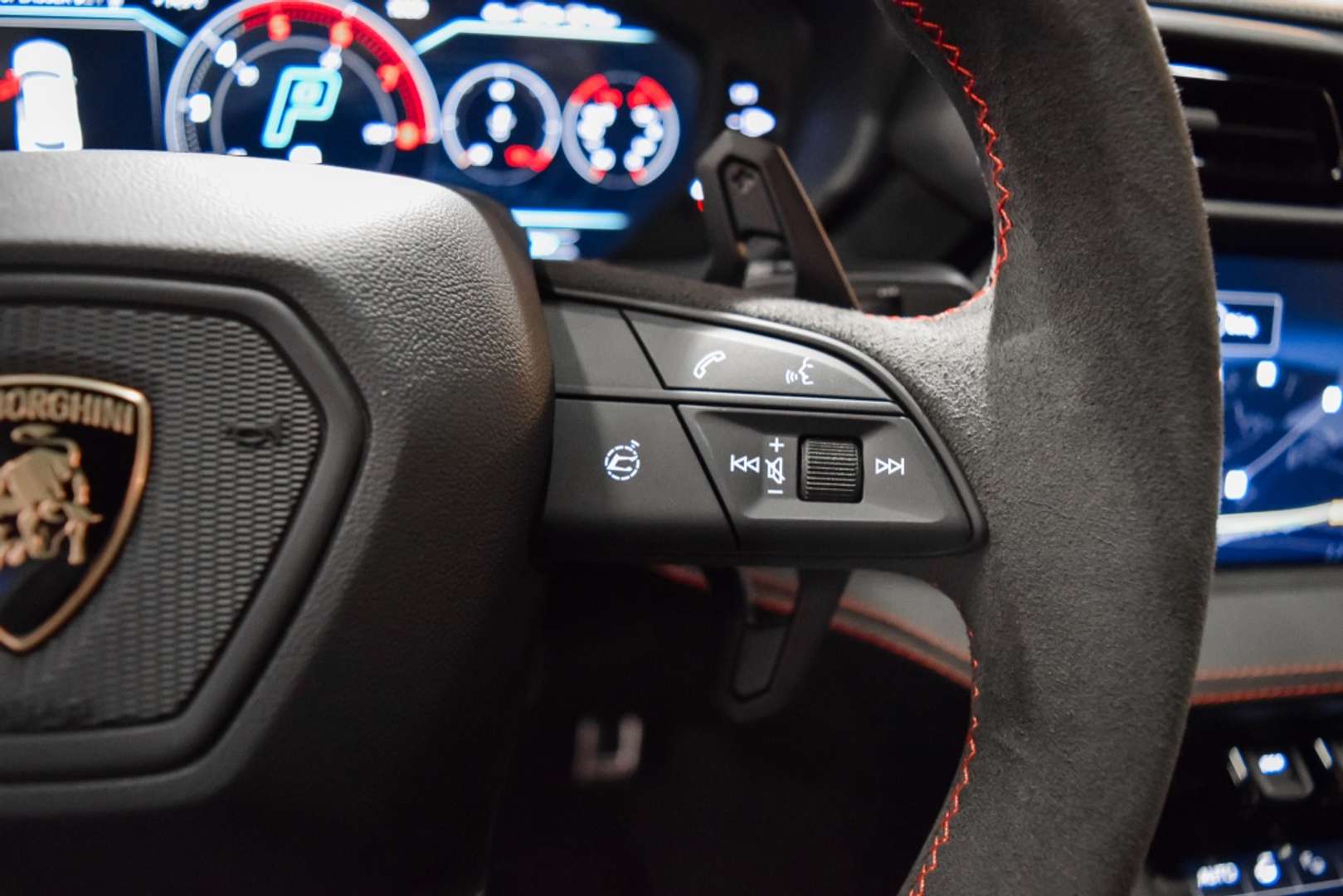 Lamborghini Urus 4.0 V8 Biturbo - 2026 - Joinsteer - #17