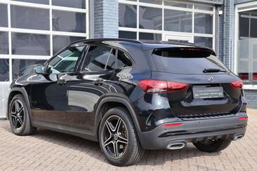 Mercedes GLA AMG Line 200 — photo 6