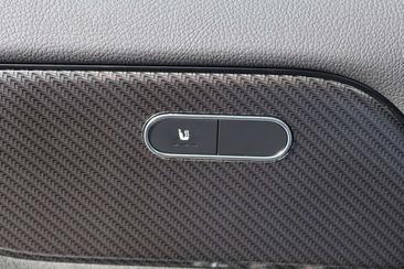 Mercedes GLA AMG Line 200 — photo 16