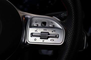 Mercedes GLA AMG Line 200 — photo 18
