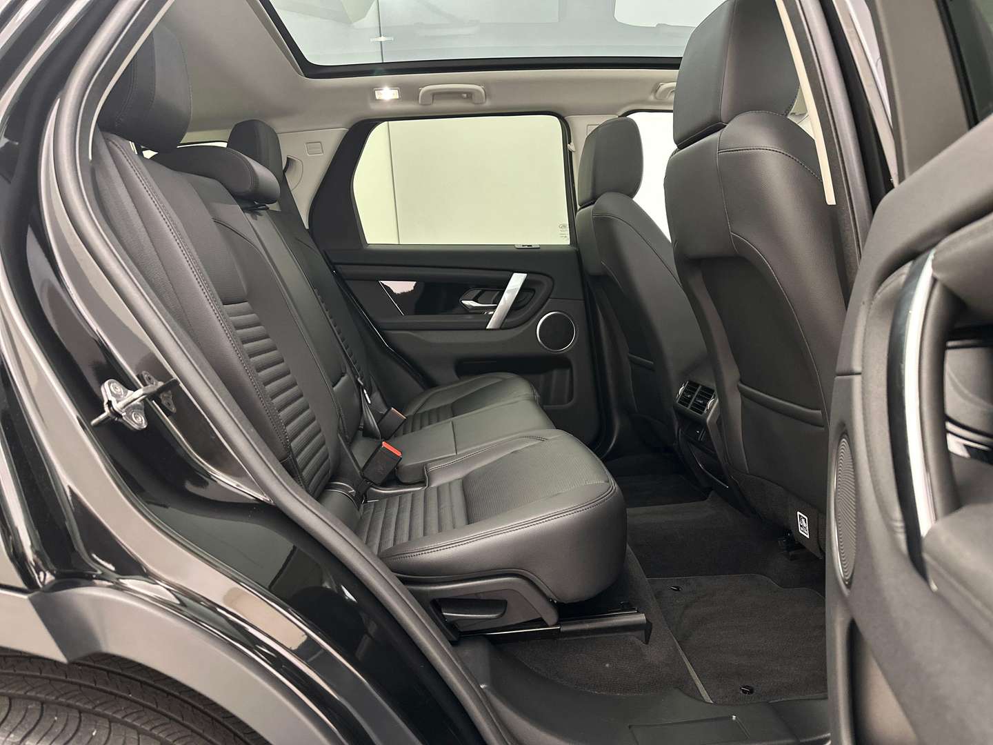 Land Rover Discovery Sport D165 S AWD Auto 23MY - 2023 - Joinsteer - #5