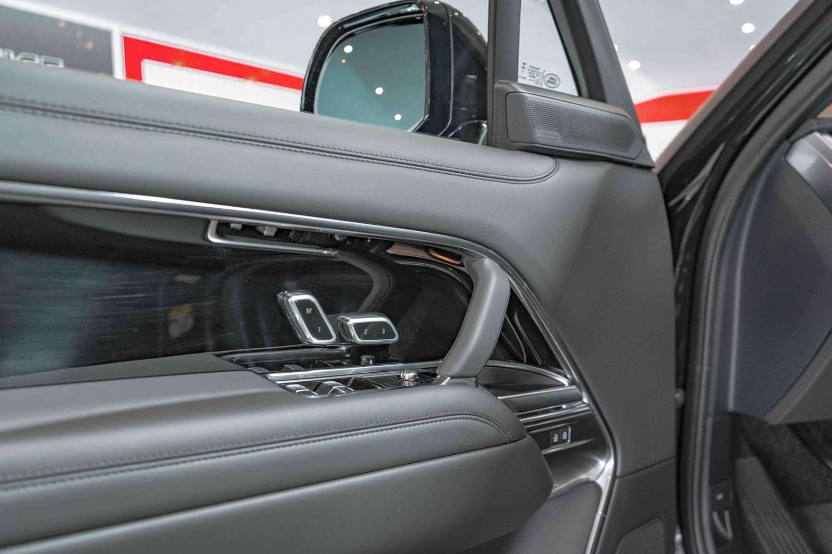 Land Rover Range Rover HSE Hybrid P550e Blackpack MY25 - 2025 - Joinsteer - #15