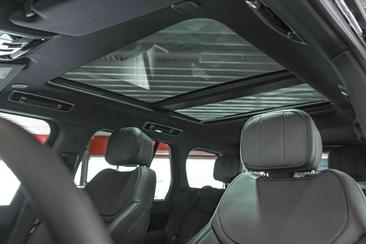 Land Rover Range Rover HSE Hybrid P550e Blackpack MY25 — photo 17