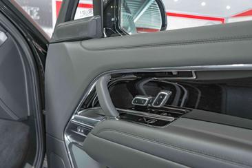 Land Rover Range Rover HSE Hybrid P550e Blackpack MY25 — photo 20