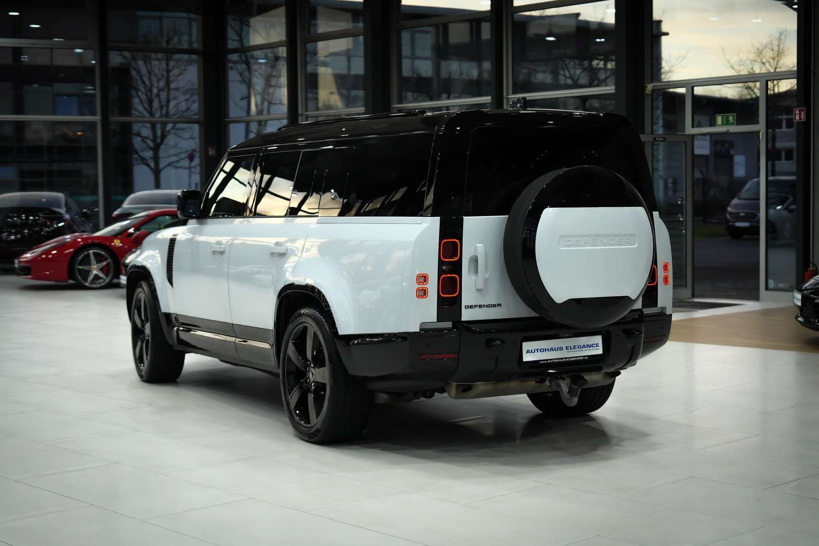 Land Rover Defender 130 X-Dynamic SE - 2023 - Joinsteer - #4