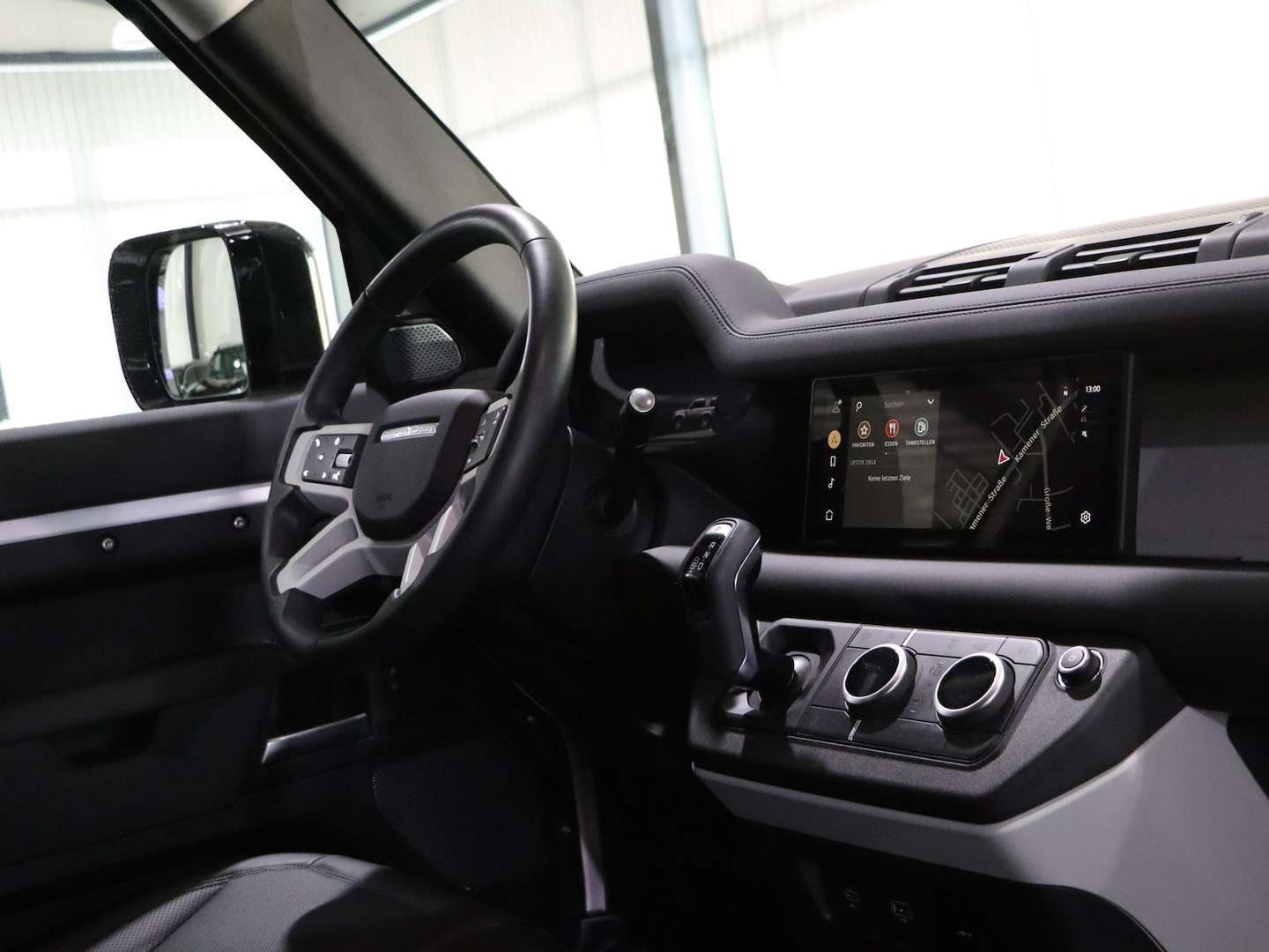 Land Rover Defender 90 D200 90S / 6-SITZER / PANORAMA-SEITEN - 2023 - Joinsteer - #24