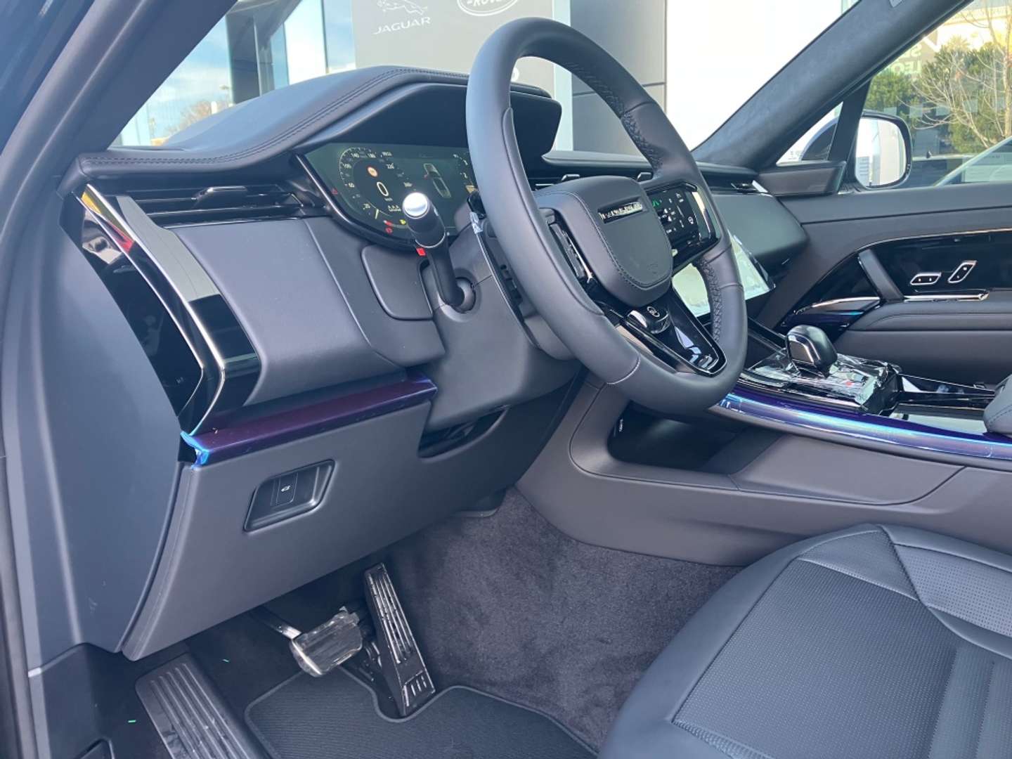 Land Rover Range Rover Sport 4.4 V8 MHEV SV 635 - 2026 - Joinsteer - #2