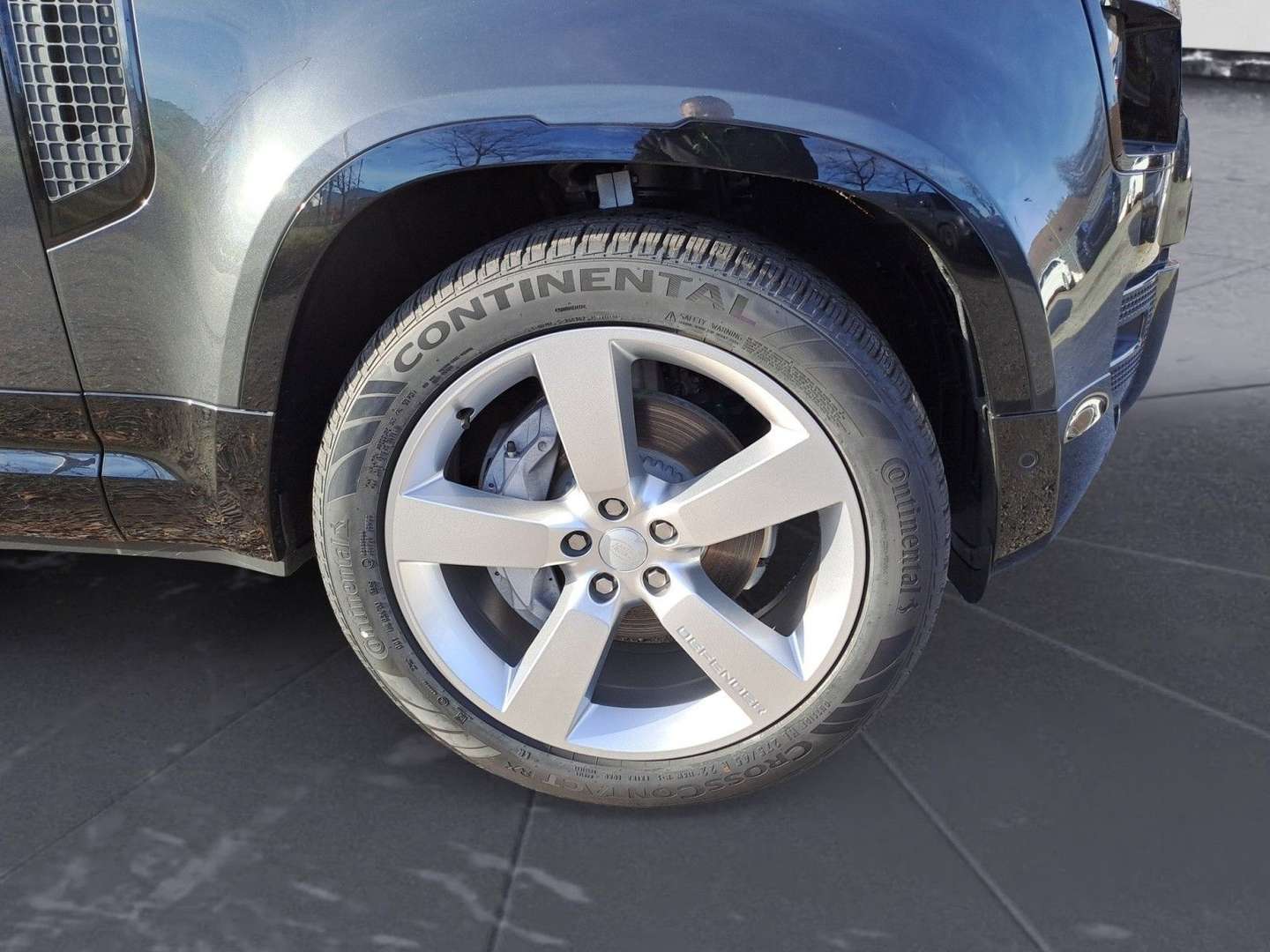 Land Rover Defender 90 D300 X-Dynamic HSE 22' Gloss Sparkle - 2025 - Joinsteer - #11