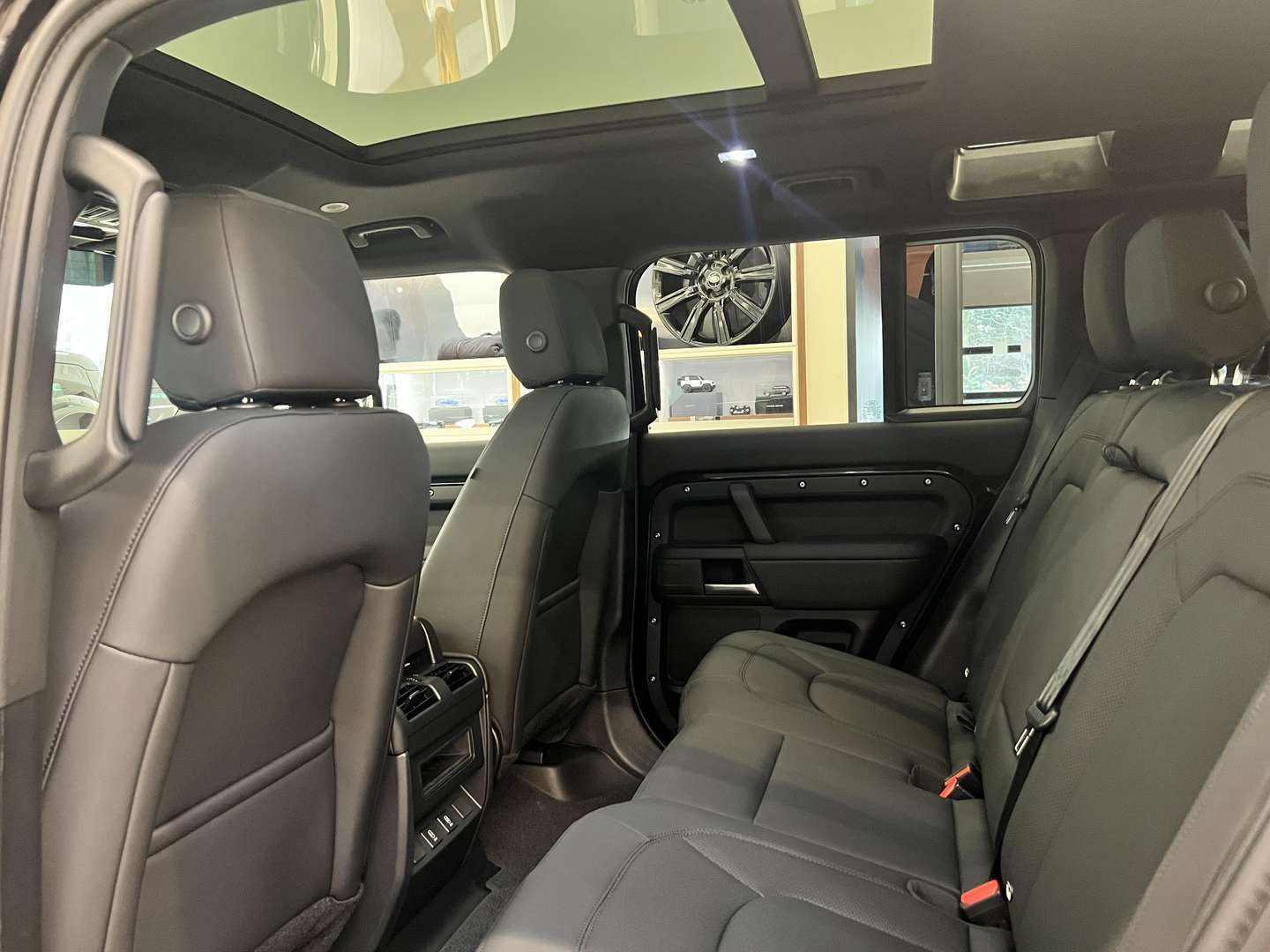 Land Rover Defender S - 2026 - Joinsteer - #21