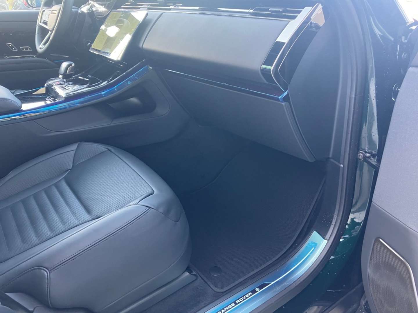 Land Rover Range Rover Sport 4.4 V8 MHEV SV 635 - 2026 - Joinsteer - #18